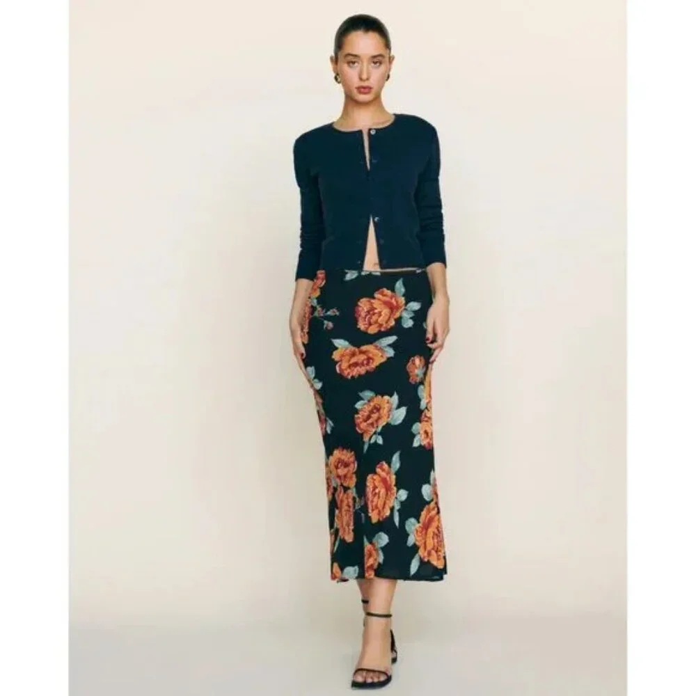 NEW Reformation Layla Skirt in Consuelo Black Floral Midi Size 6 #1629 - Picture 2 of 8